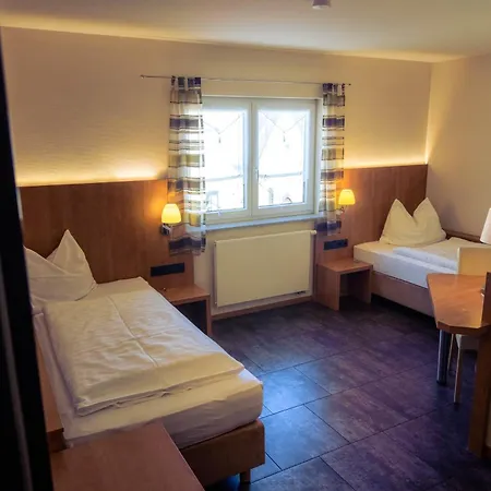 Cafe Kern فندق *