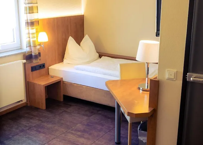 Cafe Kern فندق *