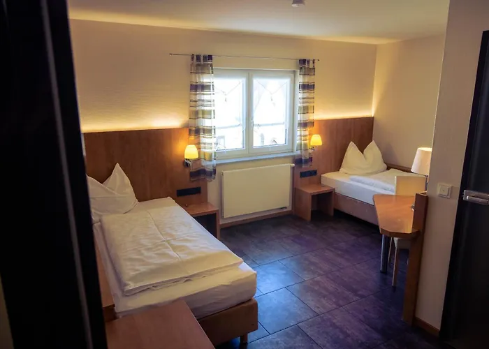 Cafe Kern فندق *