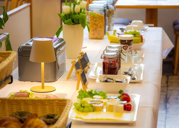 فندق Cafe Kern Großostheim