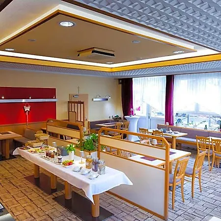 Szálloda Cafe Kern *